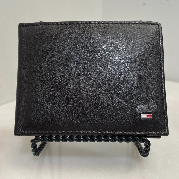 Tommy Hilfiger Other - Tommy Hilfiger Men's Classic Logo Bifold Dark Brown Leather Wallet